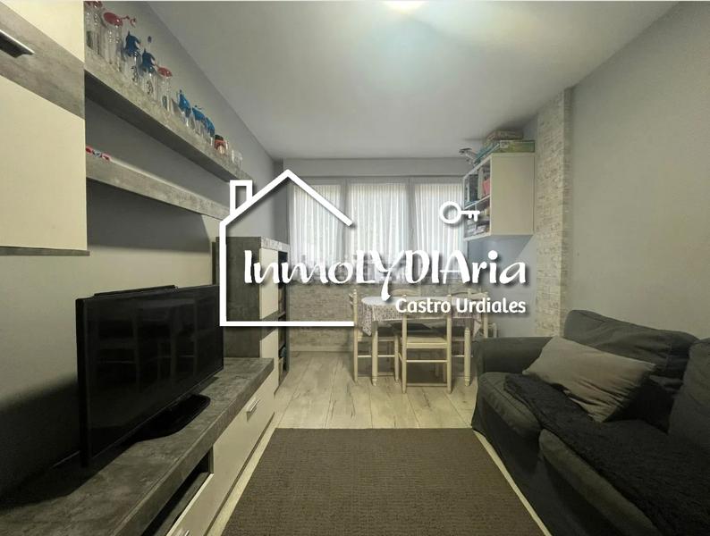 Foto 42b0dca1-1435-4fba-8552-1a6020ed082a. Chalet en barrio otañes 19 chalet en otañes de 4 habitaciones con piscina en Castro - Urdiales