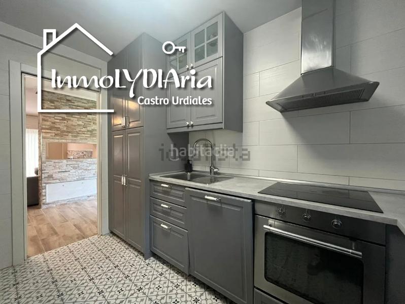 Foto 8b4f6eb5-df43-4e8b-b818-5aa17438fad1. Chalet en barrio otañes 19 chalet en otañes de 4 habitaciones con piscina en Castro - Urdiales