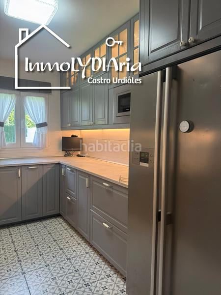 Foto a8e57951-b369-4213-a77e-afbe2761a097. Chalet en barrio otañes 19 chalet en otañes de 4 habitaciones con piscina en Castro - Urdiales