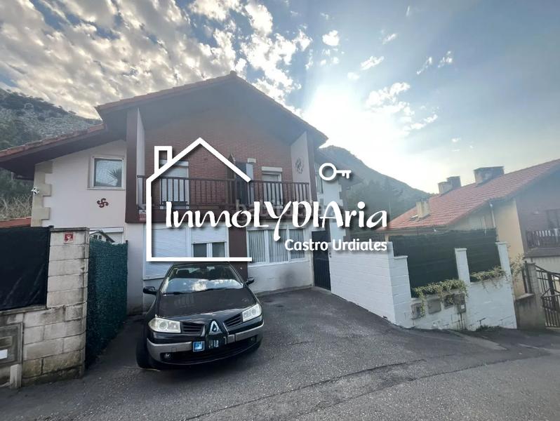 Foto b8f3fd7a-aa54-482e-a953-dc38176c1e0f. Chalet en barrio otañes 19 chalet en otañes de 4 habitaciones con piscina en Castro - Urdiales