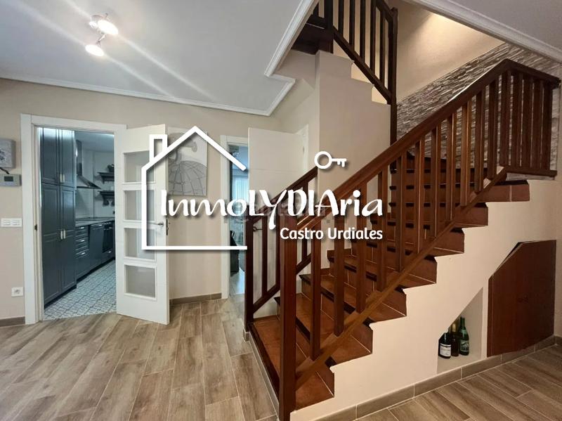 Foto ba17e992-b733-4560-96e7-cfb5db8e1050. Chalet en barrio otañes 19 chalet en otañes de 4 habitaciones con piscina en Castro - Urdiales