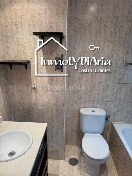 Foto f1c507ed-ddd5-43a8-b29f-0f3ef3c8fd56. Chalet en barrio otañes 19 chalet en otañes de 4 habitaciones con piscina en Castro - Urdiales