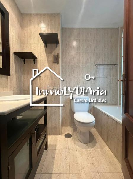 Foto f58be5e3-d4e2-46d3-8c8e-bb91b0861ce7. Chalet en barrio otañes 19 chalet en otañes de 4 habitaciones con piscina en Castro - Urdiales