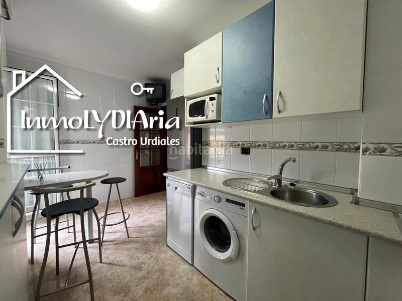 Foto 961f2f3e-f722-44dc-b416-ee4d342dbfa8. Piso en subida campijo 6a piso en ostende 3 habitaciones en Castro - Urdiales