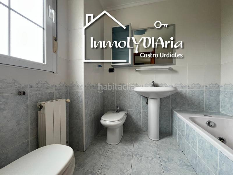 Foto c859b8f1-072c-4cfd-b673-78fc5133ff40. Piso en subida campijo 6a piso en ostende 3 habitaciones en Castro - Urdiales