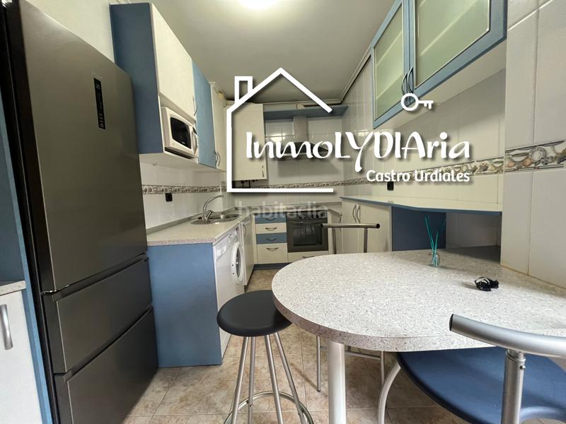 Foto e445abfd-650a-4b23-ab42-a22443274083. Piso en subida campijo 6a piso en ostende 3 habitaciones en Castro - Urdiales