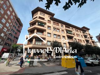 Pis en Calle juan de la cosa 5. Piso en el centro de castro urdiales reformado y luminoso