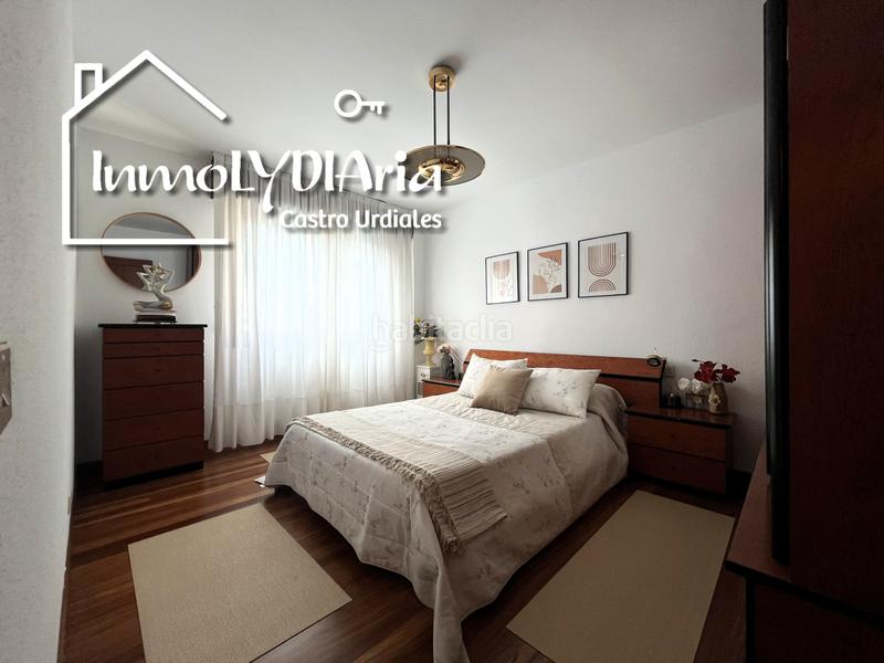 Foto 00cf15b8-7b8e-4ab0-b049-48f40bb49552. Pis a calle de silvestre ochoa 23 a Playa Ostende Castro - Urdiales