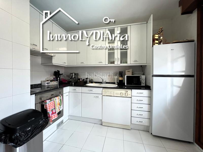 Foto dffdb4f1-4f75-4982-924d-ff131a42f5ac. Pis a calle de silvestre ochoa 23 a Playa Ostende Castro - Urdiales