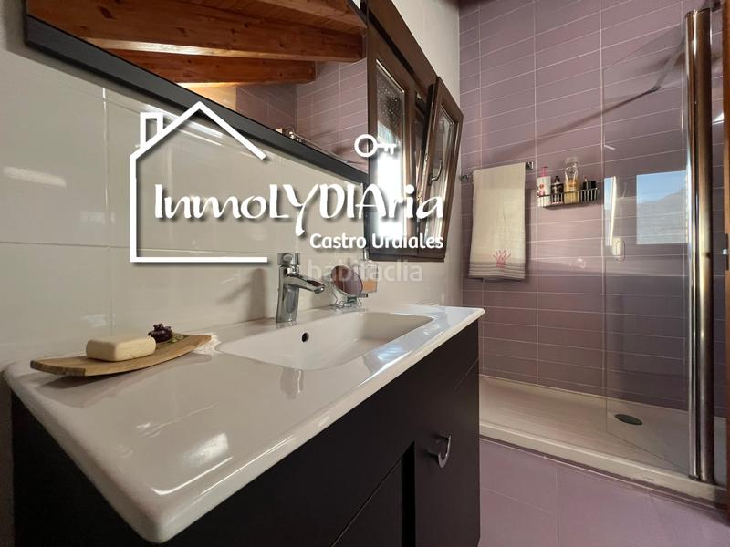 Foto 8b9d2e6a-0b92-4b19-8d3a-d220057d5520. Chalet avec cheminée chauffage parking dans Samano Castro - Urdiales