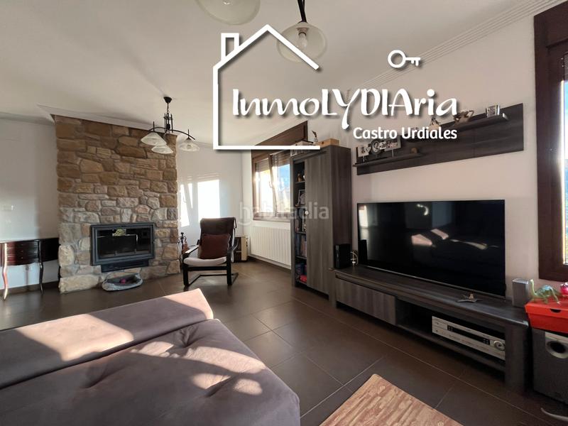 Foto a1ff1c1c-4d91-484e-8107-661e9d786c8c. Chalet avec cheminée chauffage parking dans Samano Castro - Urdiales