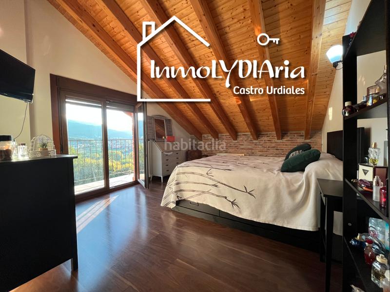 Foto b6c9a0a7-027d-4eeb-bfa2-70f36b7d455e. Chalet avec cheminée chauffage parking dans Samano Castro - Urdiales