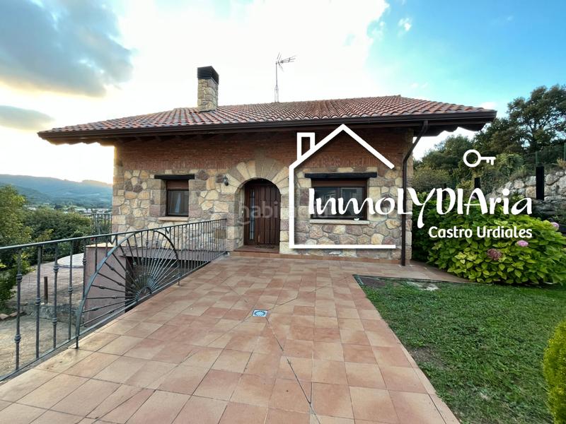 Foto c982043d-ca64-4088-85eb-4794c77b6002. Chalet avec cheminée chauffage parking dans Samano Castro - Urdiales