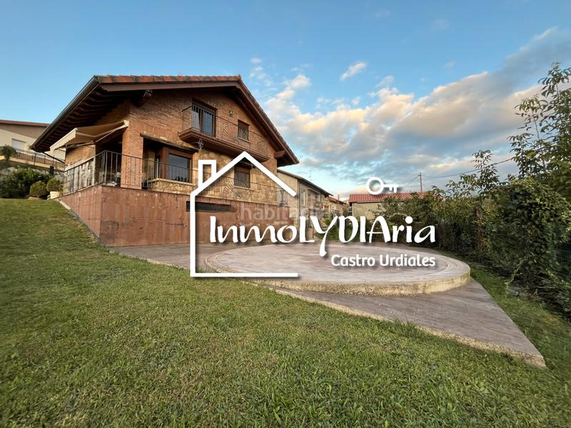 Foto d9577074-5de7-4c16-a009-a76425e6e03a. Chalet avec cheminée chauffage parking dans Samano Castro - Urdiales