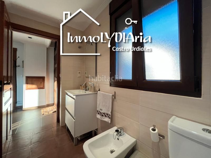 Foto f64c7aaa-4dec-4e38-910d-75421c997bde. Chalet avec cheminée chauffage parking dans Samano Castro - Urdiales