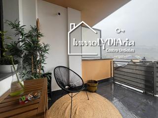 Xalet en Barrio mioo 6. Chalet adosado mioo sorprendente