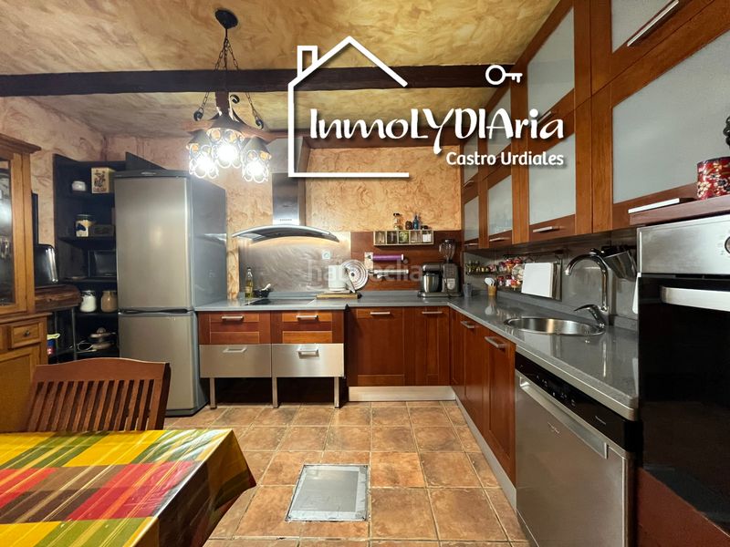 Foto 01d41904-9010-4bb0-a025-9c33a6667293. Xalet a barrio pando 18 a Centro Castro - Urdiales