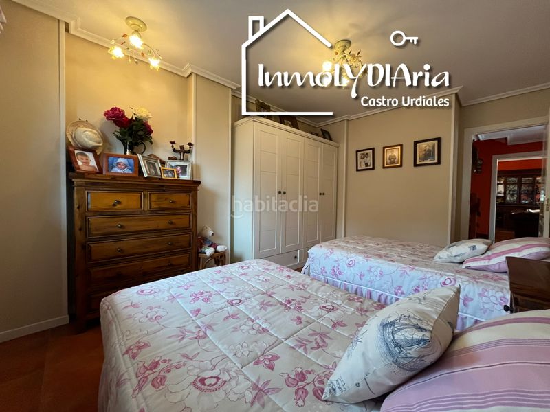 Foto 572d0e05-08bc-4556-83a3-f3867387bfb4. Xalet a barrio pando 18 a Centro Castro - Urdiales