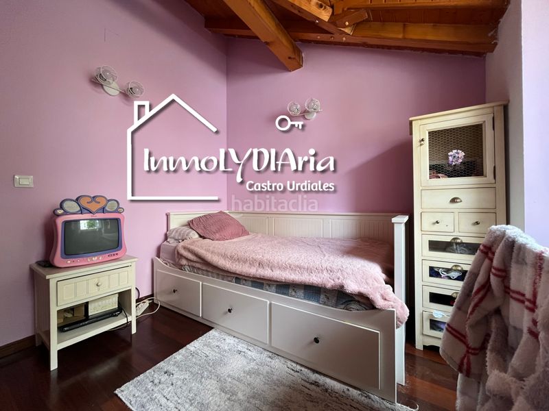 Foto 637d54dd-ae44-4c2a-8468-4201caf6e1ac. Chalet dans barrio mioño 14a dans Mioño-Santullán Castro - Urdiales