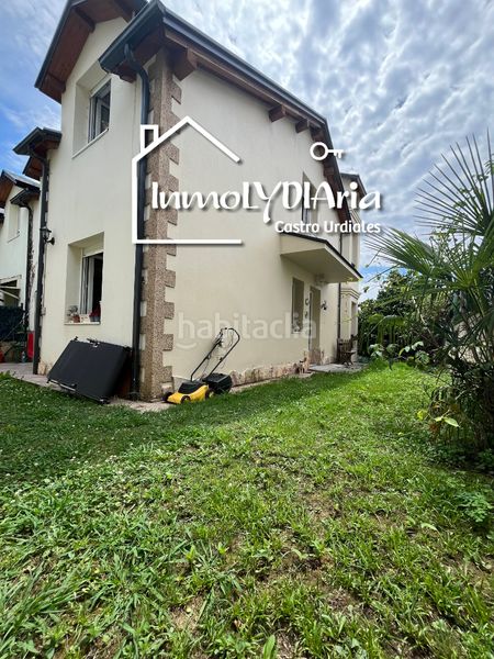 Foto b32ac64c-d3f8-4957-affd-89053b5f1516. Chalet dans barrio mioño 14a dans Mioño-Santullán Castro - Urdiales