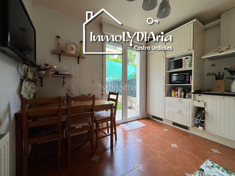 Foto ead51809-ab99-4701-978e-83806c10fa46. Chalet dans barrio mioño 14a dans Mioño-Santullán Castro - Urdiales