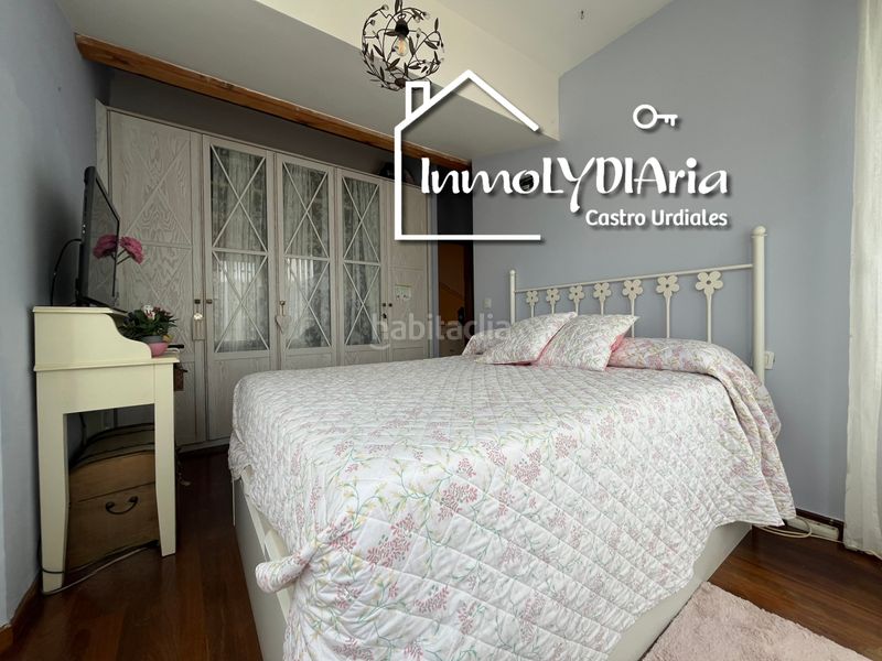 Foto f7328505-7ef1-475b-939e-c90a16dea565. Chalet dans barrio mioño 14a dans Mioño-Santullán Castro - Urdiales