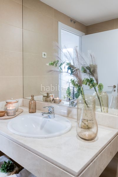 Foto 548e9e42-21c9-4450-95b4-7921fa63a8e0. Dúplex a calle ordicia 41 a Orcasitas Madrid
