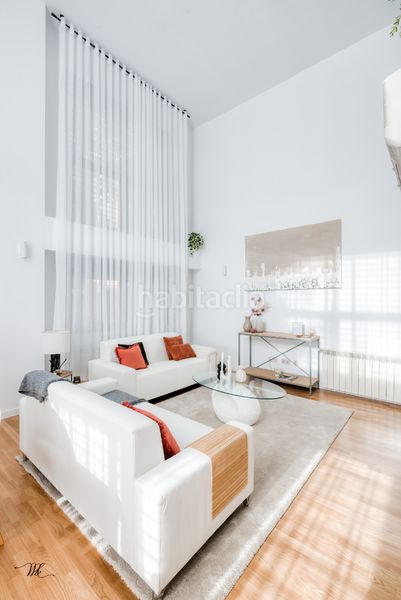 Foto 95fa4f0a-9bd5-44d3-9419-b1a06df757b2. Dúplex a calle ordicia 41 a Orcasitas Madrid
