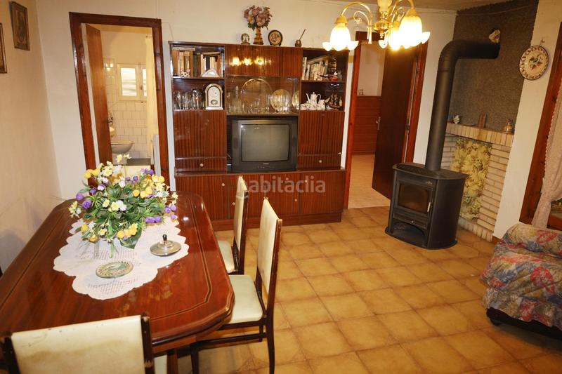 Foto 9eeb6ae3-b142-4659-93ba-428d75e8346d. Casa amb aparcament a Codoñera (La)
