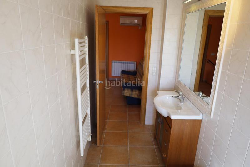 Foto 80ae8aa1-2648-4b56-bd9a-30a44420c57a. Casa amb calefacció aparcament a Híjar