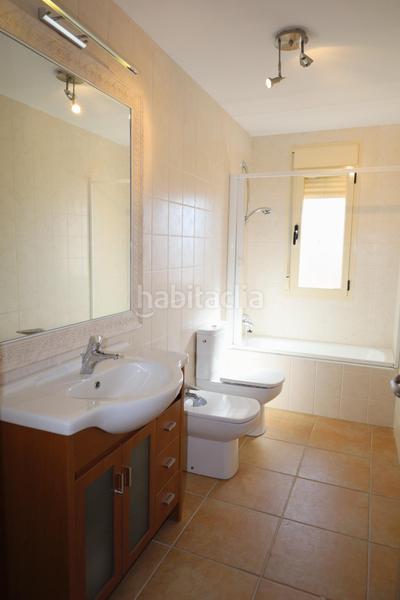 Foto a15e72ce-d404-4c48-9ba2-51ee0af34908. Casa amb calefacció aparcament a Híjar