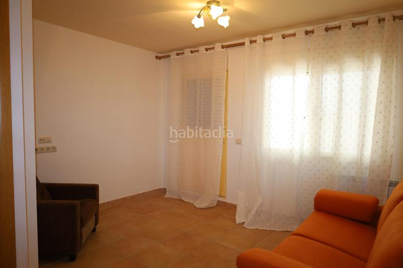 Foto b30379bd-ec13-48fb-907d-302ee20d070f. Casa amb calefacció aparcament a Híjar