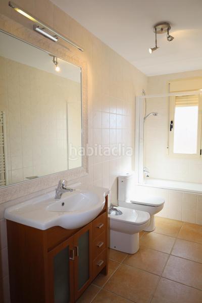 Foto be991d57-dd31-4a4f-b5f1-c3721d3e8049. Casa amb calefacció aparcament a Híjar