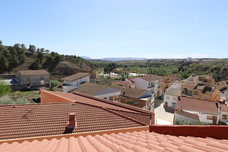 Foto dd2118c6-208a-4ac4-bc6b-b843139d5d58. Casa amb calefacció aparcament a Híjar