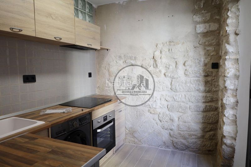 Foto 66c4bcf3-4c49-4694-988f-f1476043cca7. Casa amb aparcament a Alcañiz