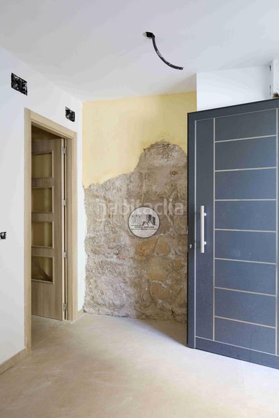 Foto dcc81845-00ef-4927-9402-790408ca09ad. Casa amb aparcament a Alcañiz