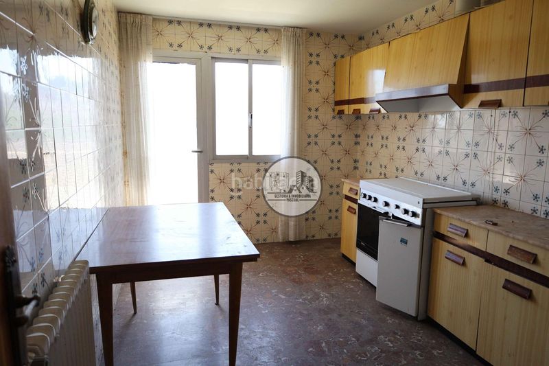 Foto 8ad90530-5bbc-49cd-abde-b7312770ee35. Casa  en venta en hijar en Híjar