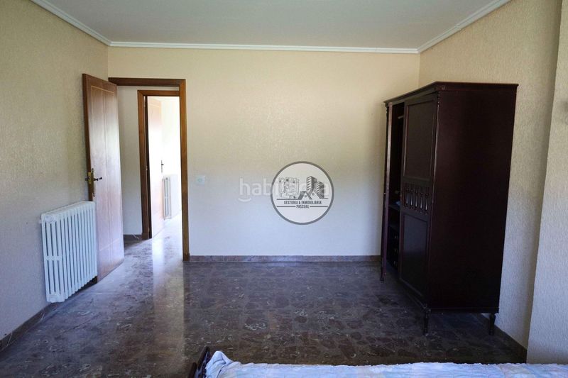 Foto de31a200-e480-49a5-a8ac-4e141396837e. Casa  en venta en hijar en Híjar