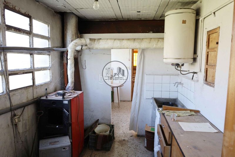 Foto e7e25fd9-fb08-45ee-b242-683da066cb90. Casa  en venta en hijar en Híjar