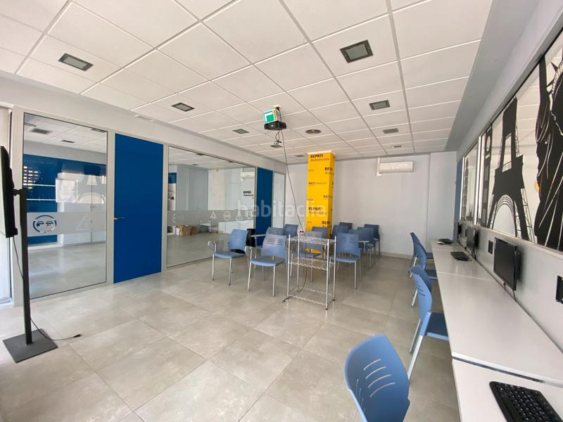 Foto 45673135-19fa-42dd-b4fd-ddc675d54963. Alquiler local comercial gran local comercial al Poble Sec en Igualada