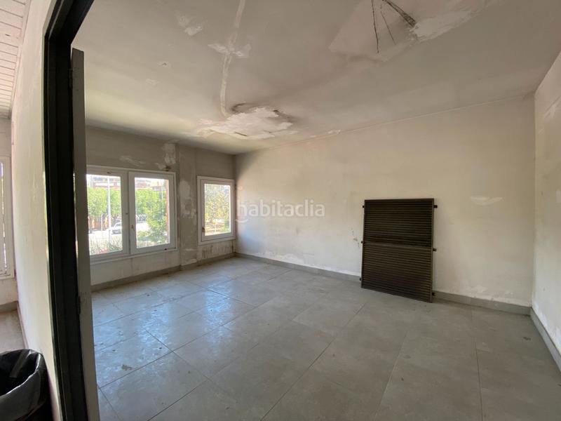 Foto e1364156-b114-4024-8735-4fb88e047c1b. Lloguer local comercial a Poble Sec Igualada
