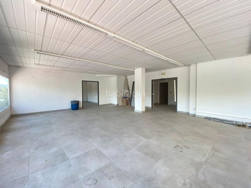 Foto 70b0bbad-be06-4846-bfcb-e3879ebefb7d. Location local commercial dans Poble Sec Igualada