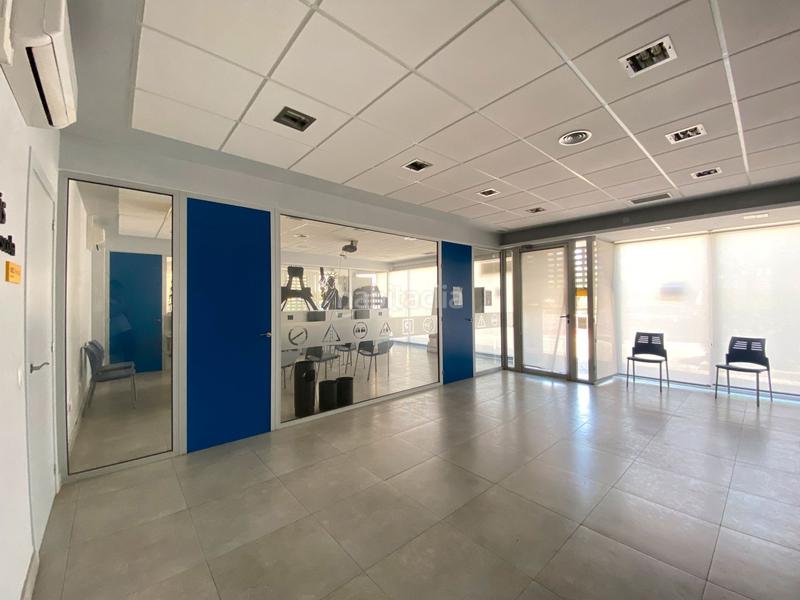 Foto 1d1e69f2-122a-4886-98b7-e4300828d4c7. Rent business premise in Poble Sec Igualada