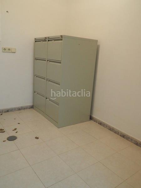 Foto 8bd7ae0d-fc03-4d0a-90f3-4d2ad1989637. Location bureau dans Òdena