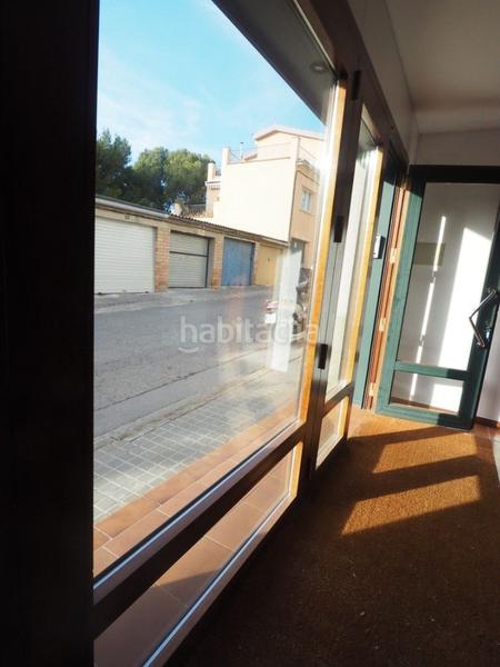 Foto bae900b5-d662-49fe-93a0-24a139e0c543. Location bureau dans Òdena