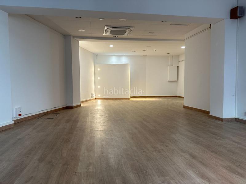 Foto f894a118-77aa-4320-9068-01b33bb84a7f. Alquiler local comercial local lloguer Poble Sec en Igualada