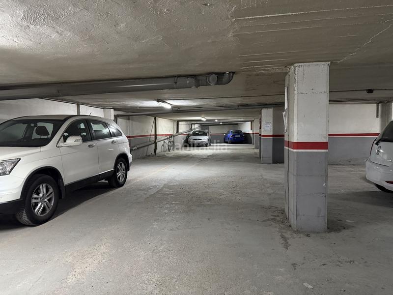 Foto 7109506b-418e-4130-b2d7-e075738e662f. Parking coche plaça daparcament al poble sec en Ponent - Set Camins Igualada