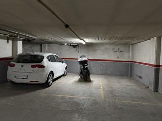 Car parking  Masquefa. Plaça daparcament al poble sec
