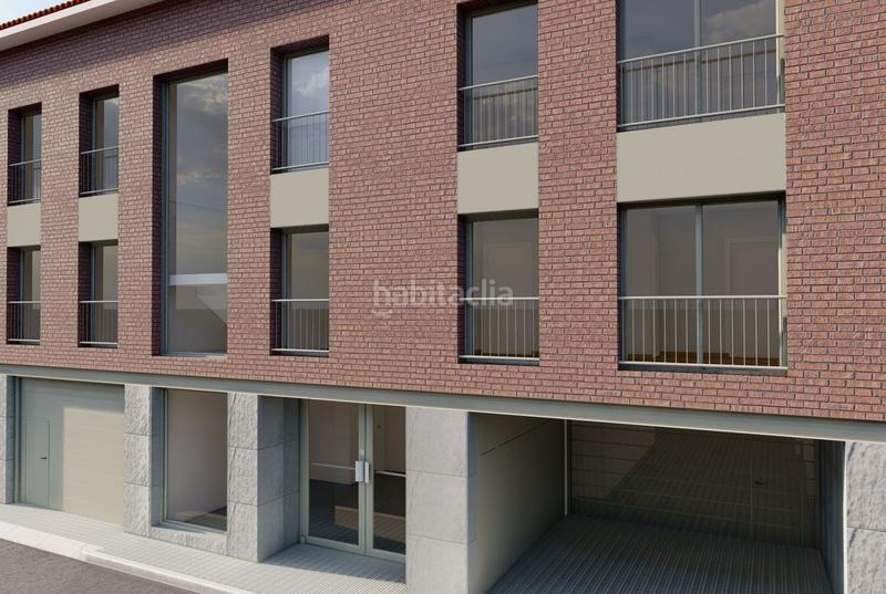 Foto c4ad2d95-a61f-478c-bdd9-1036f356fd59. Piso habitatge dobra nova al Centre d amb jardí en Igualada
