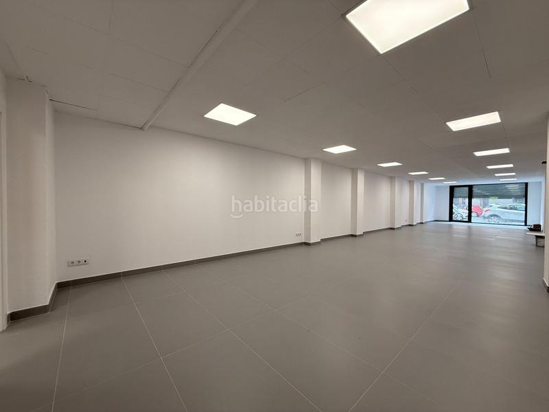 Foto f3374840-c601-4a82-be55-fa0df32c8e5a. Lloguer local comercial a Poble Sec Igualada